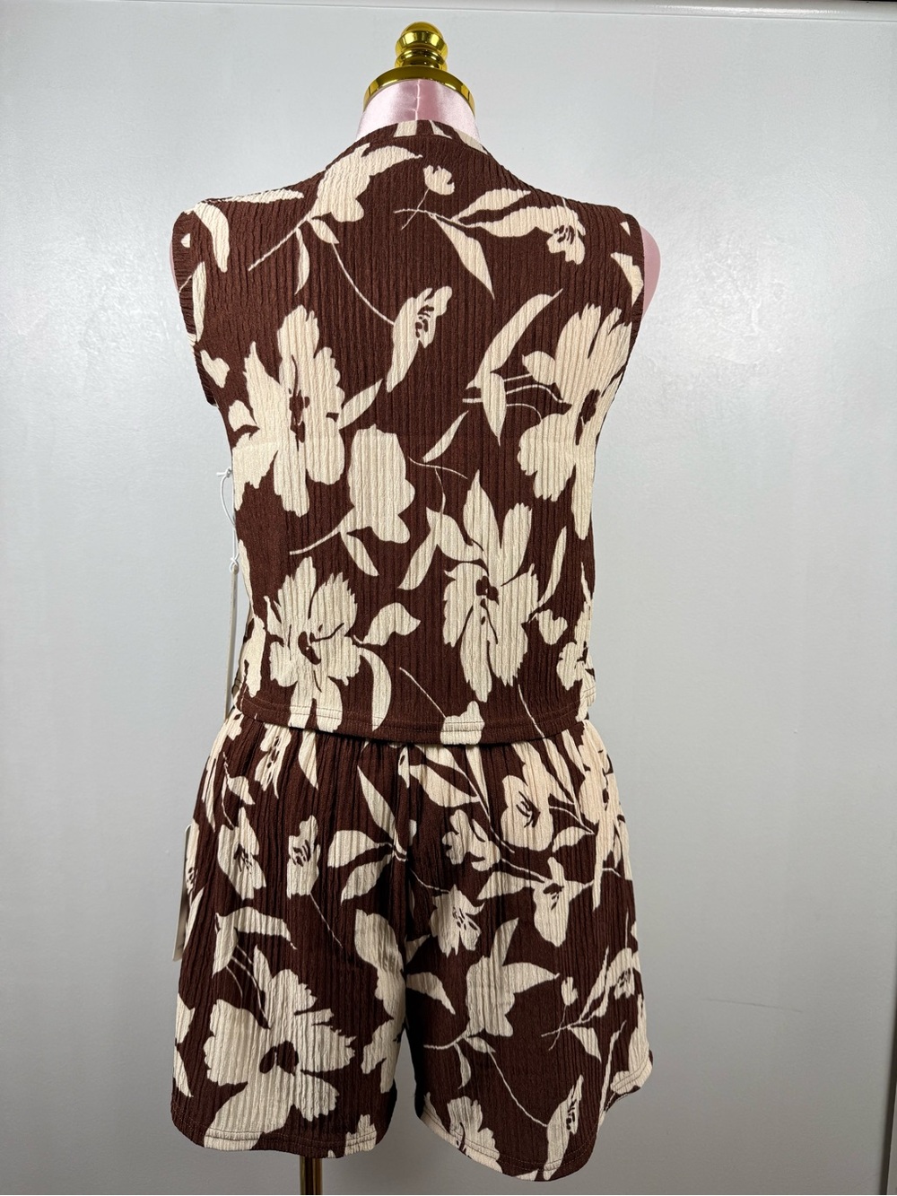 New Mix 2-Piece Crop To & Short Set Coffee Brown Floral NWT Size 2X/3X - Picture 3 of 8